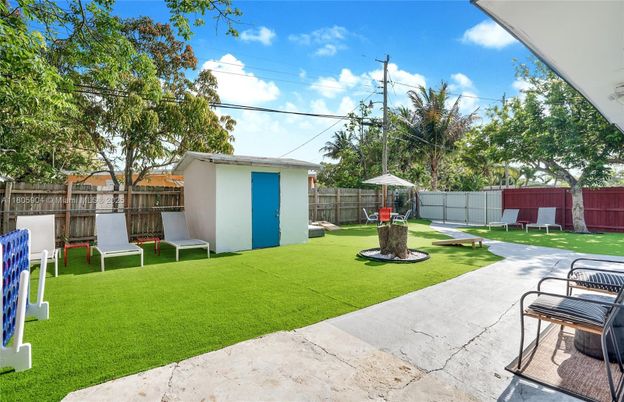 Backyard, Exterior