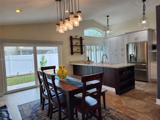 Dining room, Interior, Kitchen, Pendant Lights, Recessed Lighting, Stainless Steel Appliances