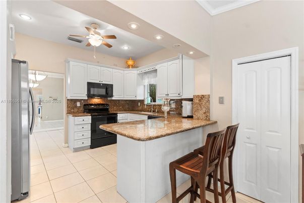 Interior, Kitchen, Recessed Lighting