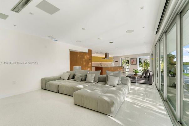 Interior, Kitchen, Living room, Recessed Lighting