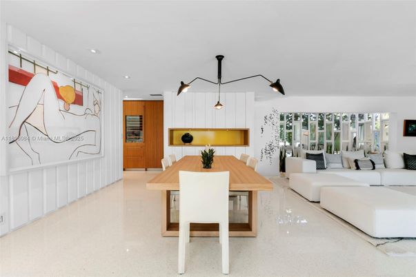 Dining room, Interior, Living room, Pendant Lights, Recessed Lighting