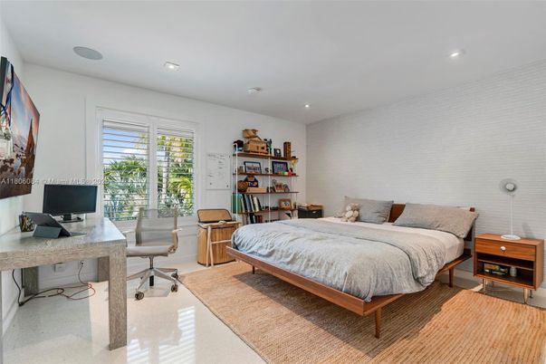 Bedroom, Home Office, Interior, Recessed Lighting