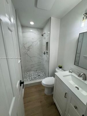 Bathroom, Interior, Marble Walls, Recessed Lighting, Wood Texture Flooring