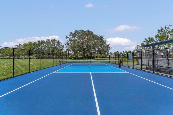 Exterior, Tennis Courts