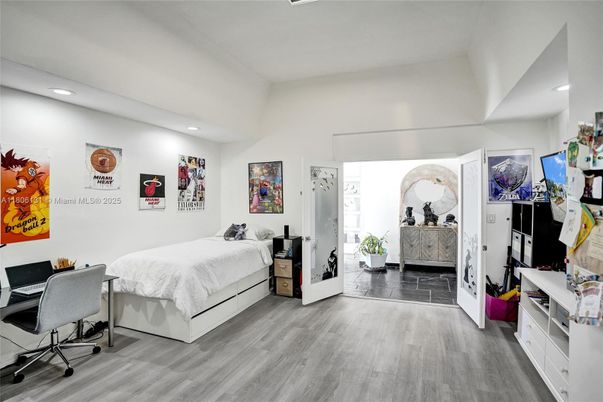 Bedroom, Home Office, Interior, Recessed Lighting, Wood Texture Flooring