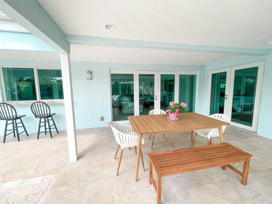 Dining room, Interior, Recessed Lighting