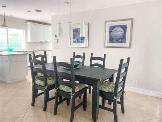 Dining room, Interior, Kitchen, Pendant Lights, Recessed Lighting