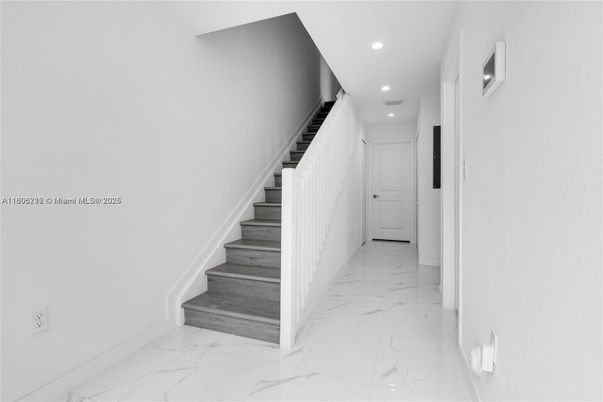 Interior, Marble, Recessed Lighting