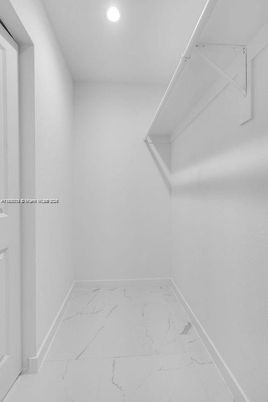 Empty room, Interior, Marble, Recessed Lighting, Walk-in Closets