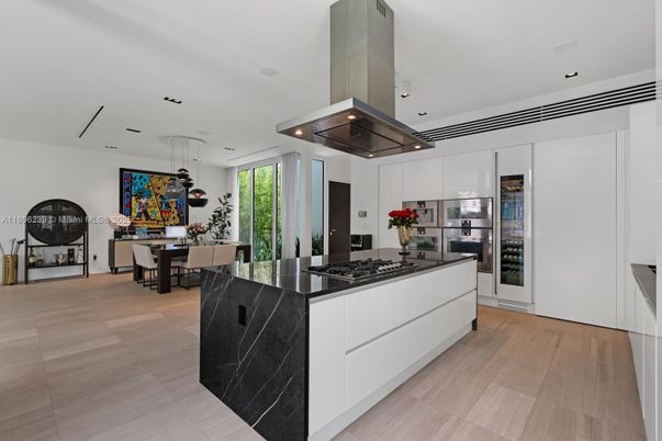 Dining room, Interior, Kitchen, Pendant Lights, Recessed Lighting, Stainless Steel Appliances