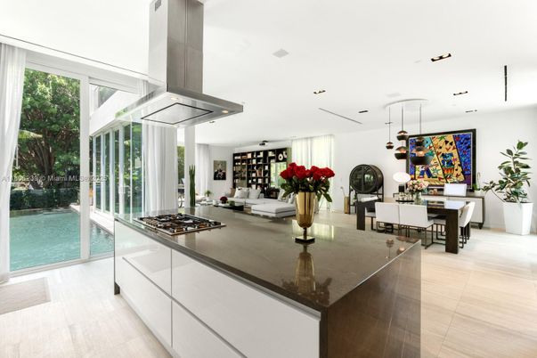 Dining room, Interior, Kitchen, Living room, Pendant Lights, Recessed Lighting