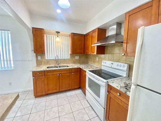 Interior, Kitchen, Pendant Lights, Recessed Lighting
