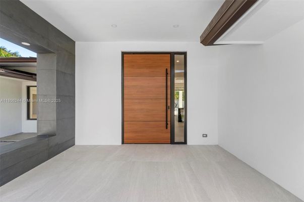 Elevator, Interior, Recessed Lighting