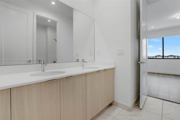 Bathroom, Dual Sink Vanities, Interior, Marble, Recessed Lighting