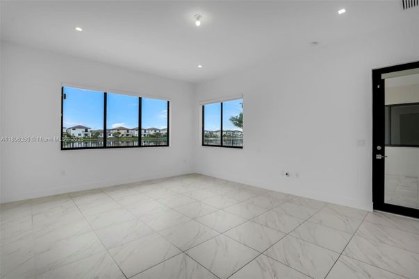 Empty room, Interior, Marble, Recessed Lighting