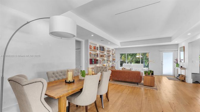 Dining room, Interior, Living room, Recessed Lighting, Wood Texture Flooring