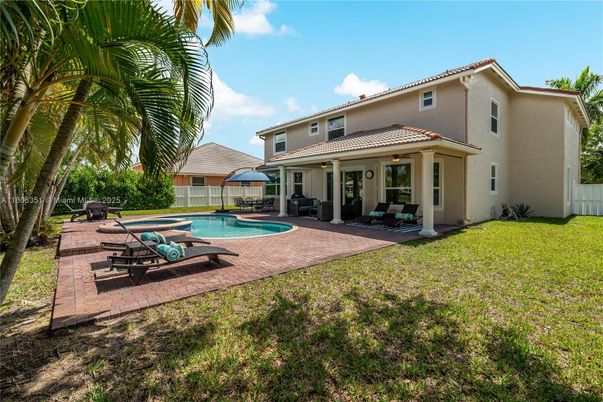 Backyard, Exterior, Pool