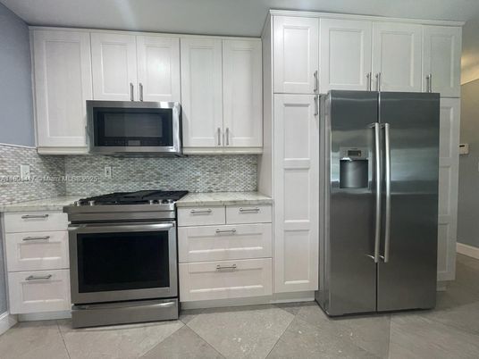 Interior, Kitchen, Stainless Steel Appliances
