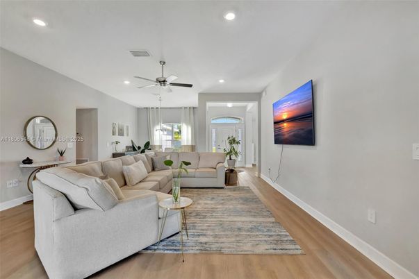 Interior, Living room, Recessed Lighting, Wood Texture Flooring