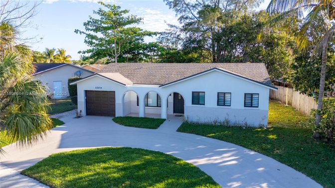 Attached, Backyard, Exterior, Facade, Ranch
