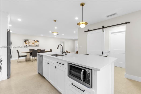 Dining room, Interior, Kitchen, Pendant Lights, Recessed Lighting