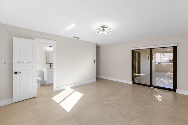 Bathroom, Empty room, Interior