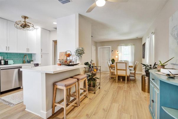 Dining room, Interior, Kitchen, Recessed Lighting, Wood Texture Flooring