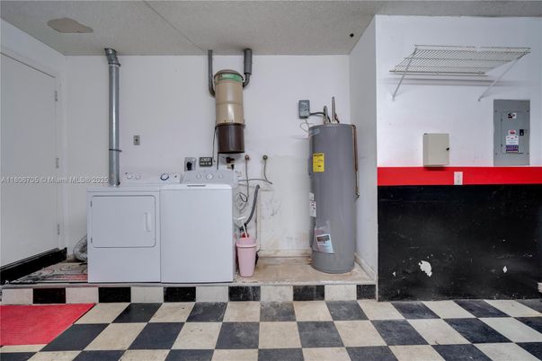 Interior, Washer