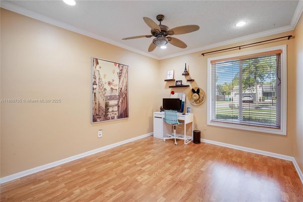 Home Office, Interior, Recessed Lighting, Wood Texture Flooring