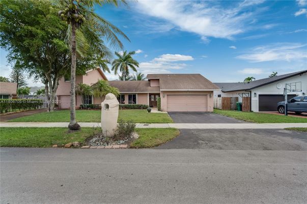Attached, Backyard, Exterior, Facade, Ranch