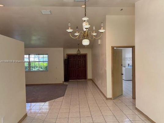 Chandelier, Interior, Washer