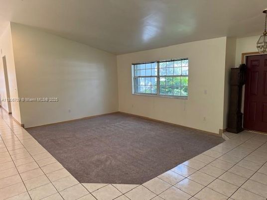 Empty room, Interior, Pendant Lights