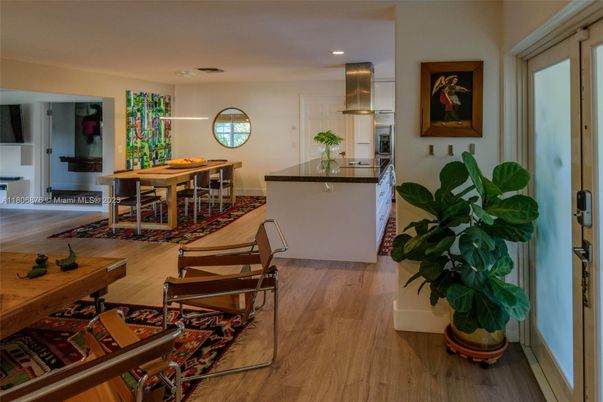 Dining room, Interior, Kitchen, Recessed Lighting, Wood Texture Flooring