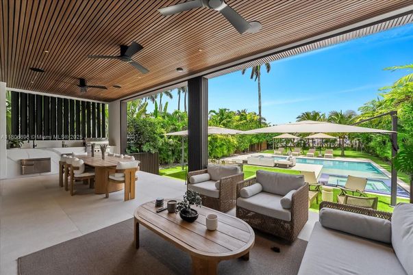 Dining room, Interior, Living room, Pool, Recessed Lighting, Sun Room