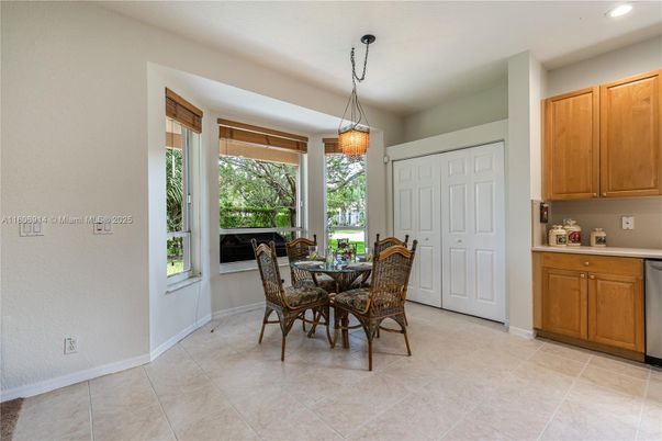 Dining room, Interior, Kitchen, Pendant Lights, Recessed Lighting