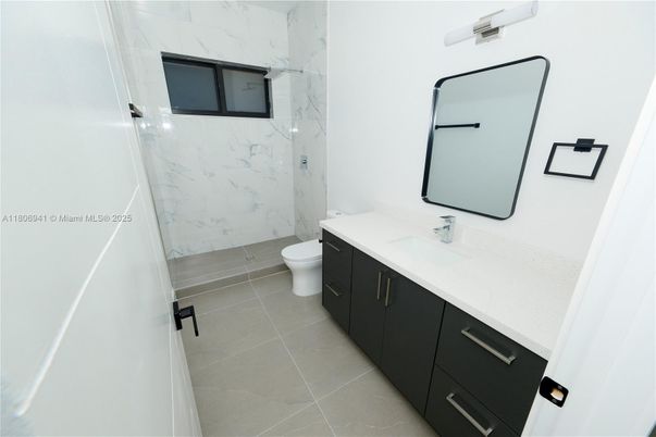 Bathroom, Dual Sink Vanities, Interior, Marble Walls
