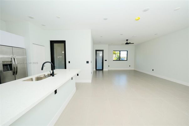 Empty room, Interior, Kitchen, Recessed Lighting