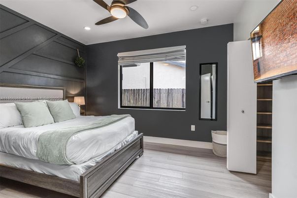 Bedroom, Interior, Recessed Lighting, Wood Texture Flooring