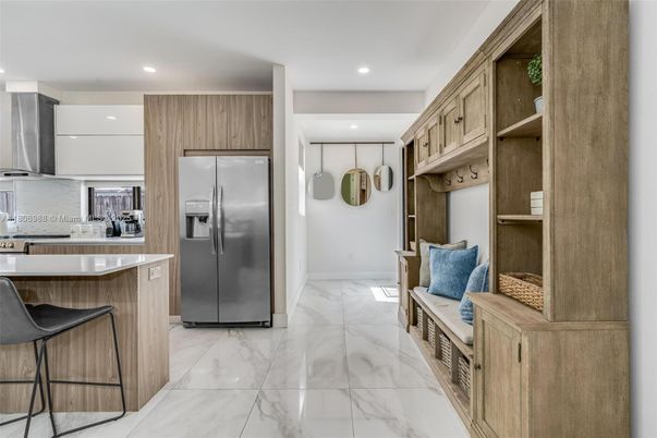 Interior, Kitchen, Marble, Recessed Lighting
