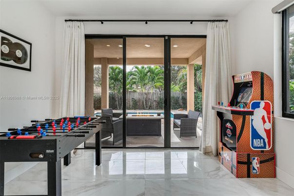 Game Room, Interior, Marble, Recessed Lighting