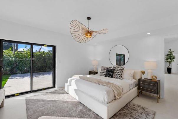 Bedroom, Interior, Pendant Lights, Recessed Lighting