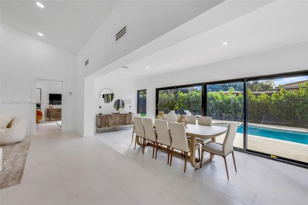 Dining room, Interior, Recessed Lighting