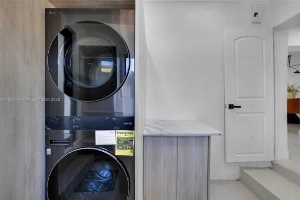 Interior, Utility Closets, Washer