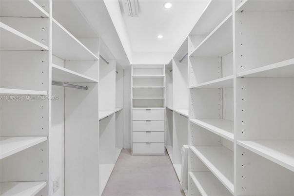 Interior, Recessed Lighting, Walk-in Closets