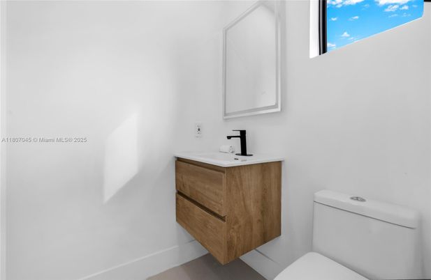 Bathroom, Interior