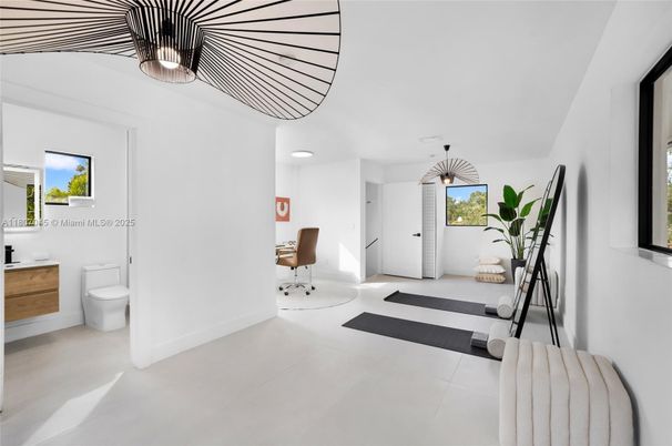 Bathroom, Interior, Recessed Lighting