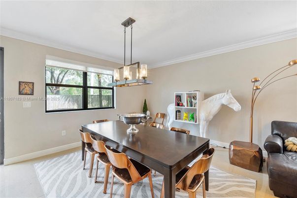 Dining room, Interior, Pendant Lights