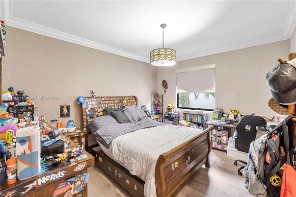 Bedroom, Interior, Pendant Lights, Wood Texture Flooring