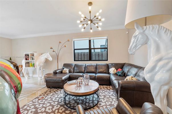 Interior, Living room, Pendant Lights