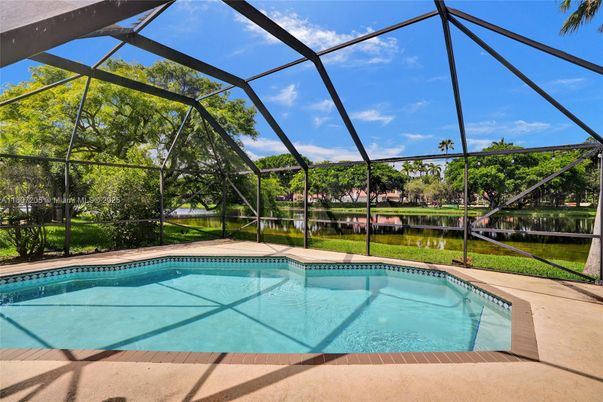 Glass Ceilings, Interior, Pool, Sun Room, Water